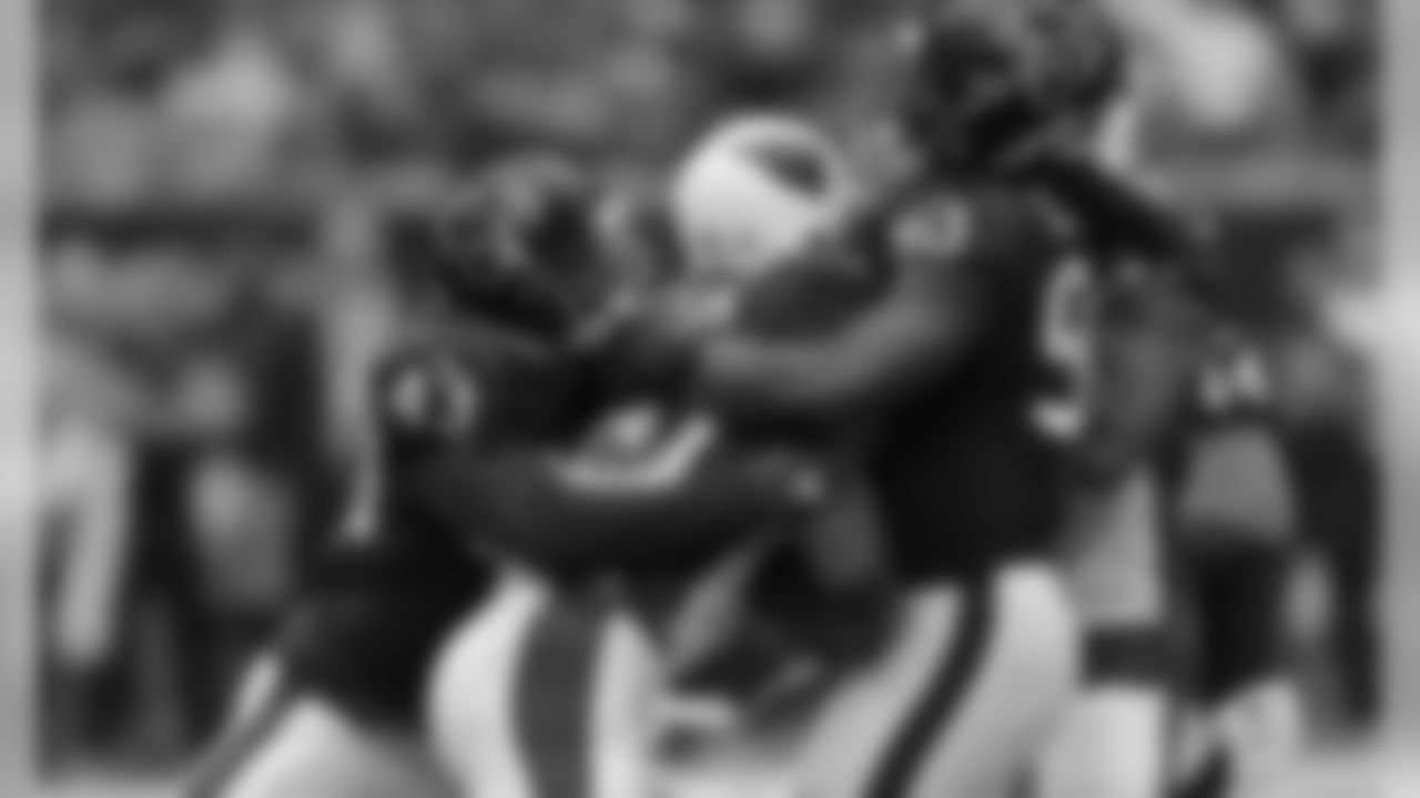 The Texans stuff Cardinals RB Adrian Peterson