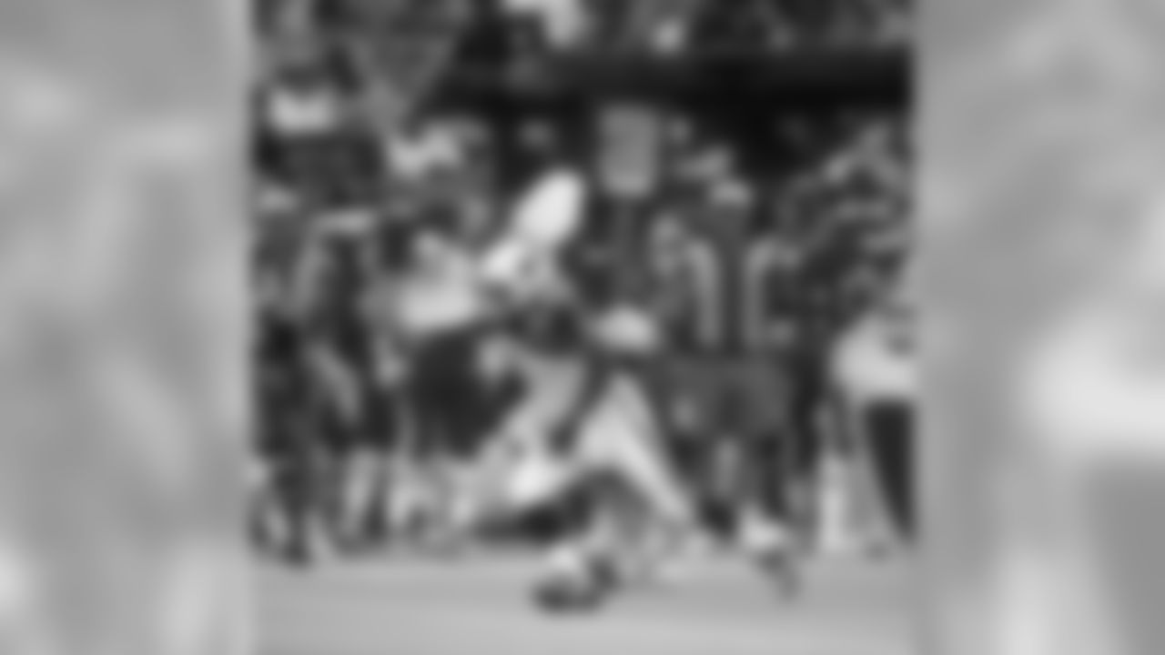 1997: FB Larry Centers