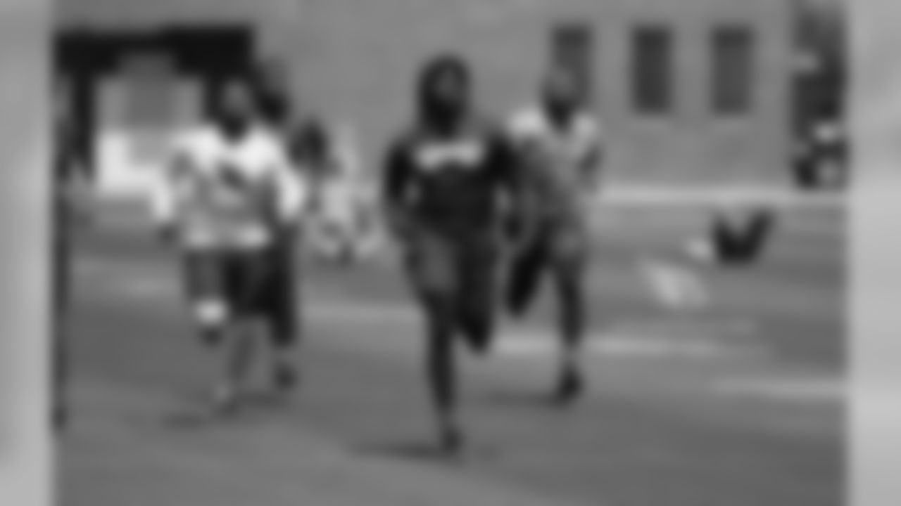 CB Brandon Williams leads the pack