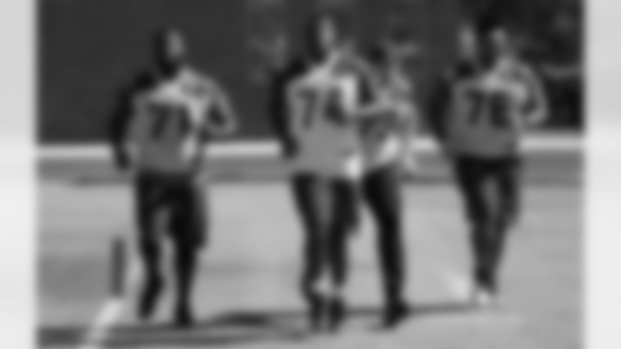 Offensive linemen (from left) Kaleb Johnson, D.J. Humphries, John Wetzel and Mike Iupati