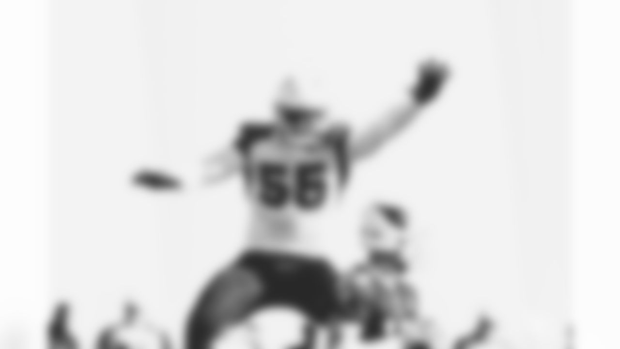 OLB Chandler Jones