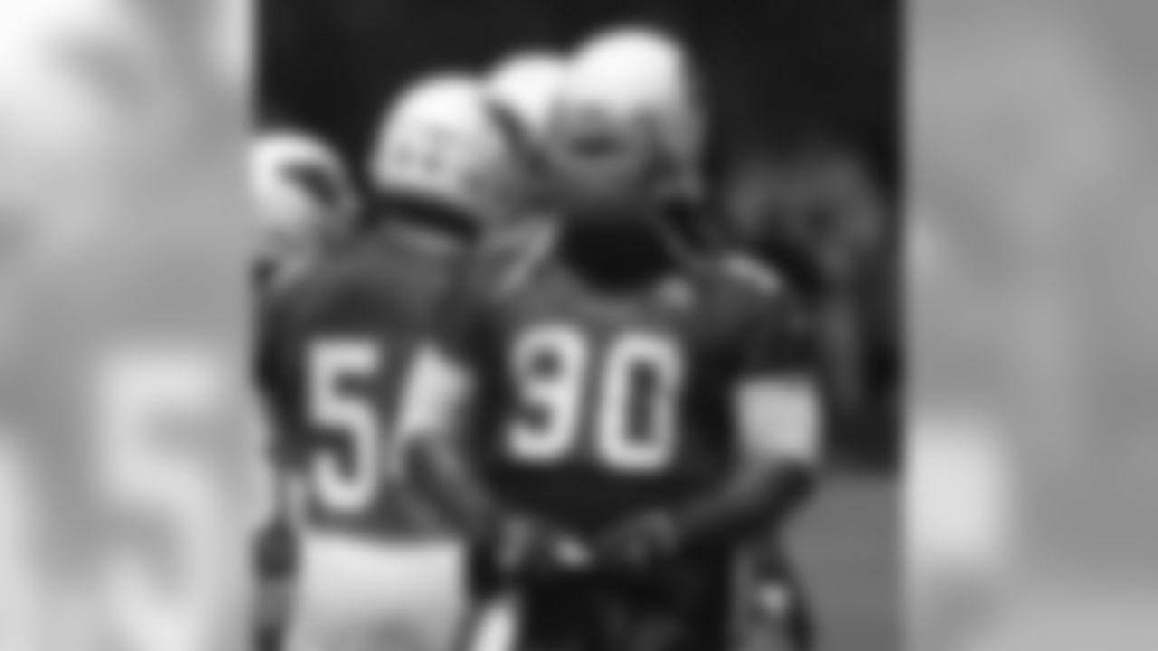 Darnell Dockett and his new facemask
