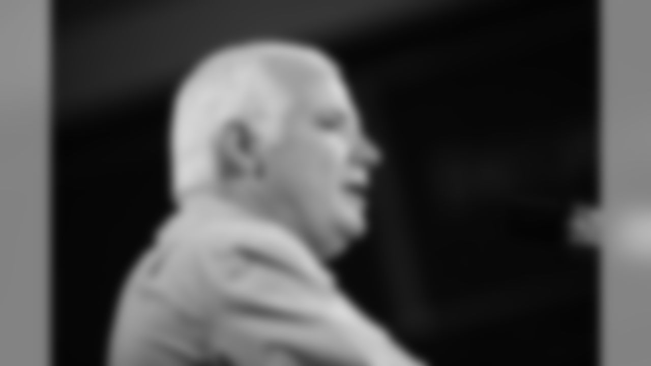 Falcons coach Mike Smith
