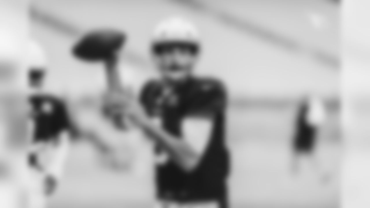 QB Charles Kanoff