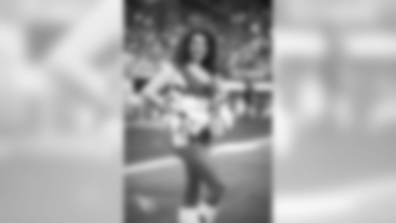 Images of Cardinals cheerleader Alexis during the 2019 season