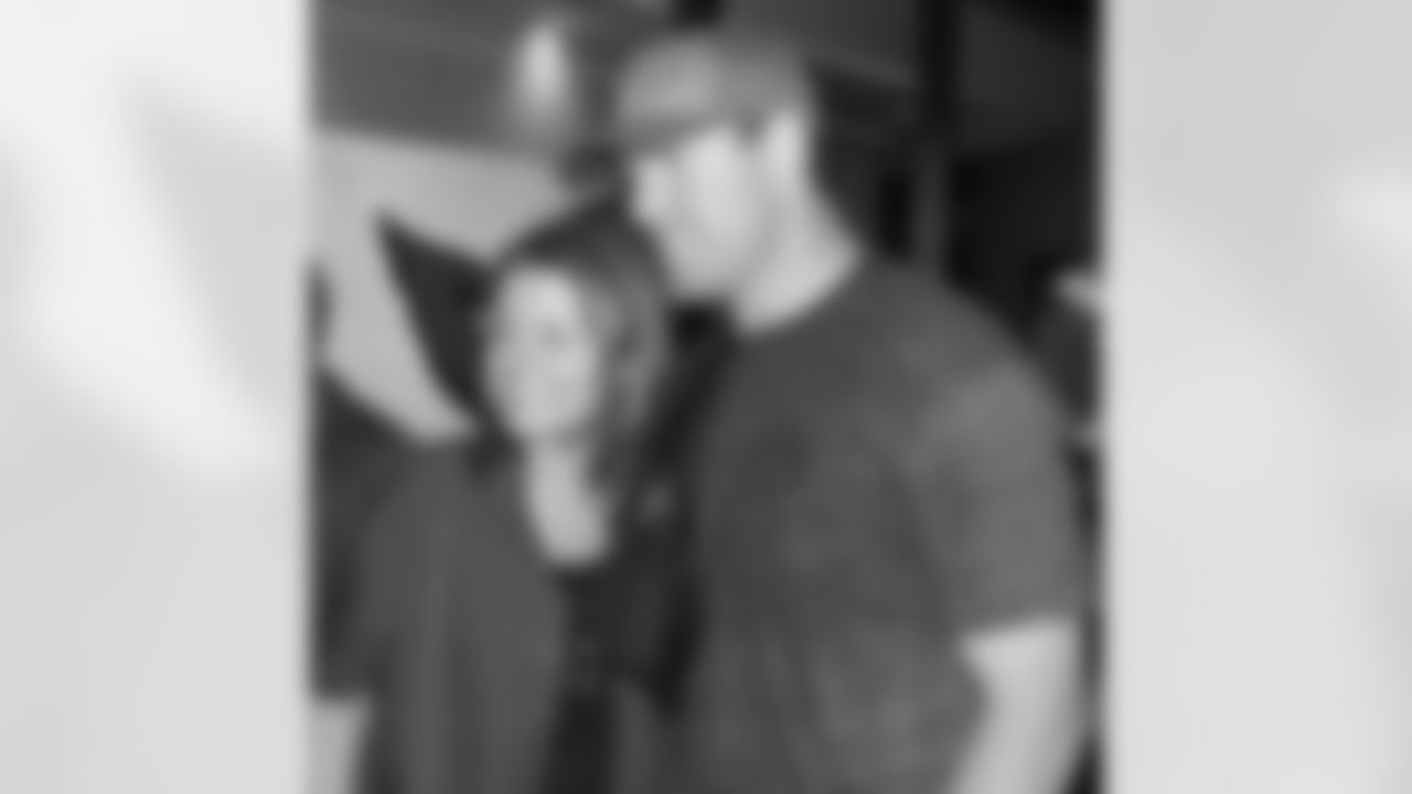 QB Carson Palmer with a fan