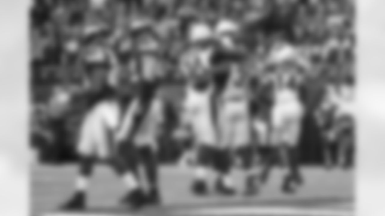 The Cardinals offense celebrates RB David Johnson's touchdown