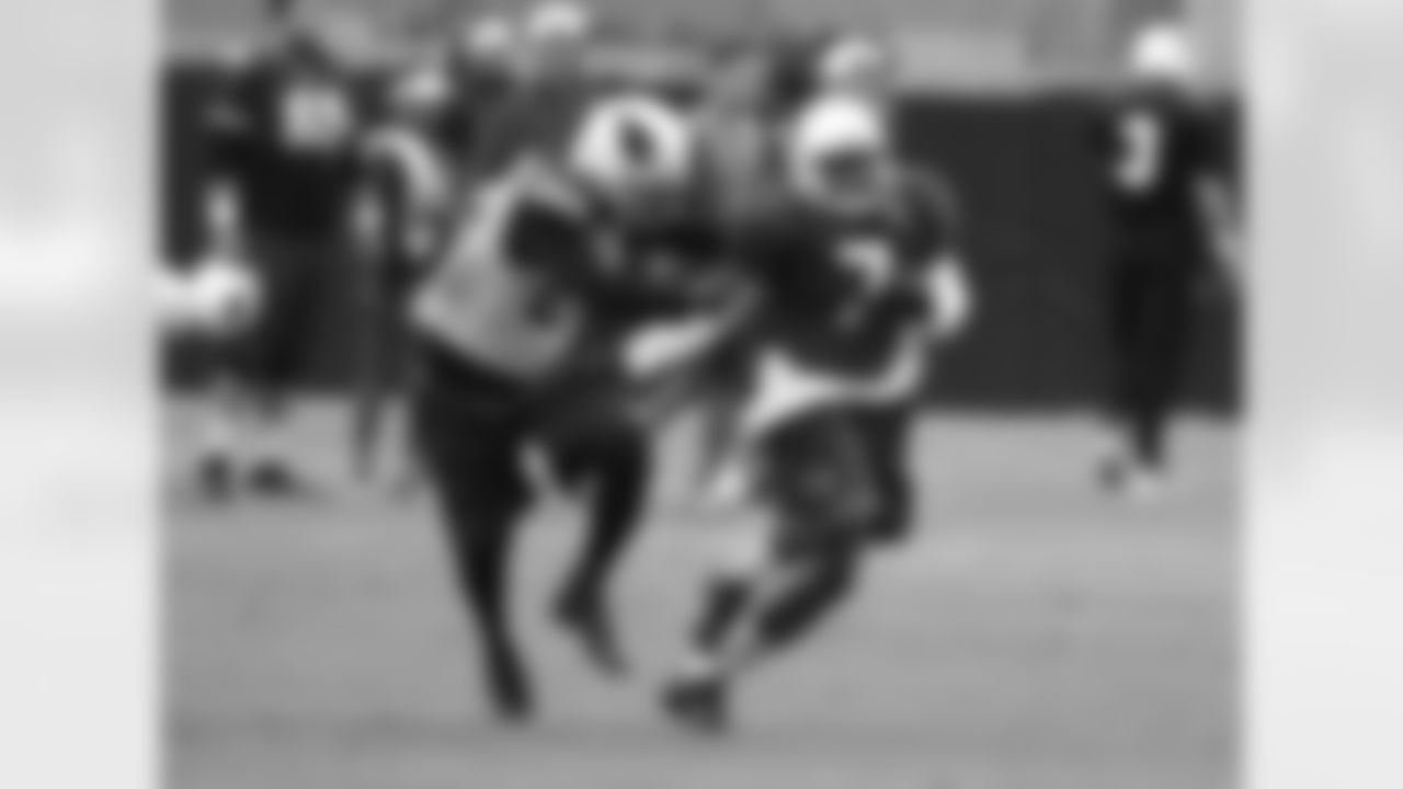 New WR Mike Thomas battles CB Patrick Peterson