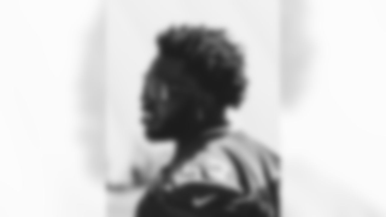 OL Lamont Gaillard