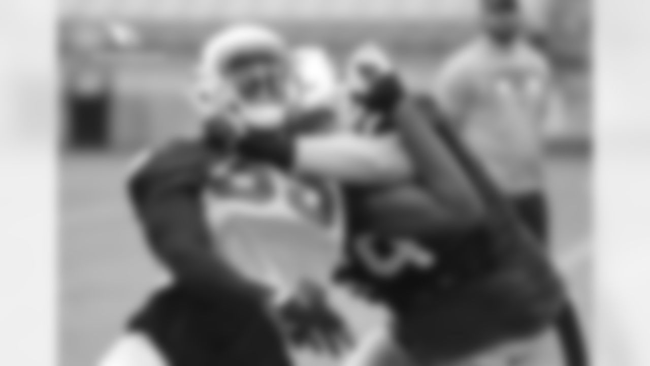 Day 5: LB Chandler Jones goes through drills