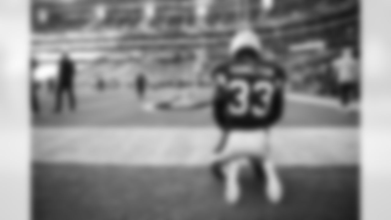 Arizona Cardinals cornerback Antonio Hamilton (33) during the 2022 regular season game between the Arizona Cardinals and the Los Angeles Chargers on Sunday, Nov. 27, 2022 in Glendale, AZ.