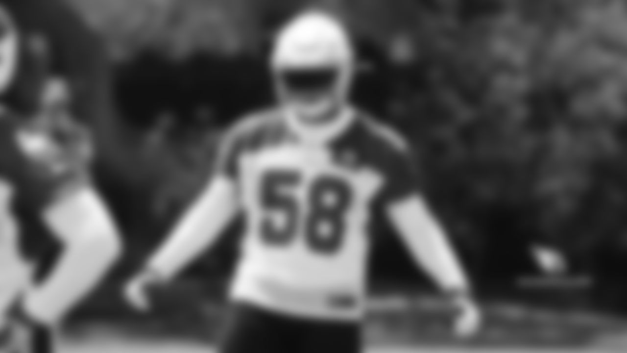 LB Jordan Hicks