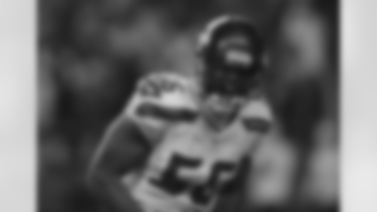 DE Cliff Avril