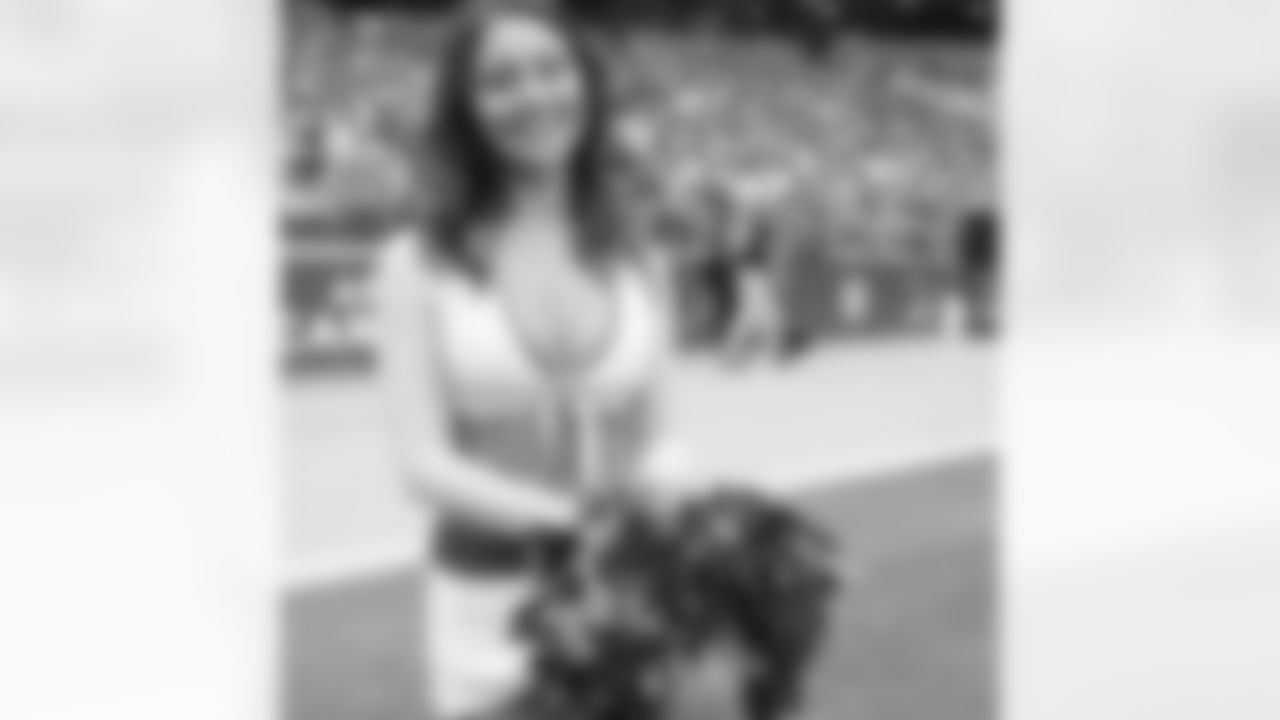Cards Cheerleaders vs. Texans