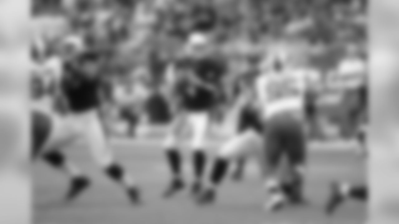 QB Kevin Kolb