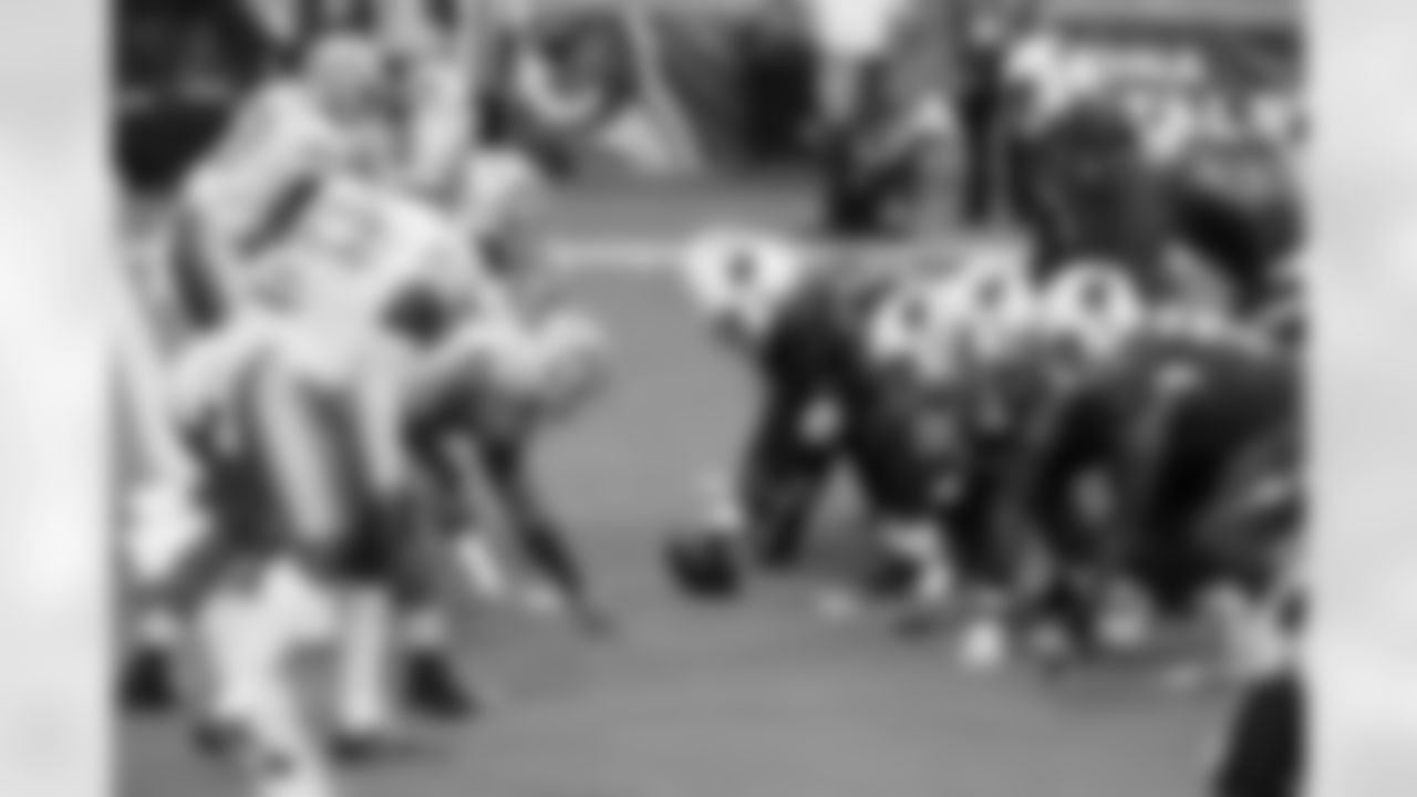 The Arizona Cardinals and the Detroit Lions compete during the first half of an NFL football game, Sunday, Sept. 27, 2020, in Glendale, Ariz.