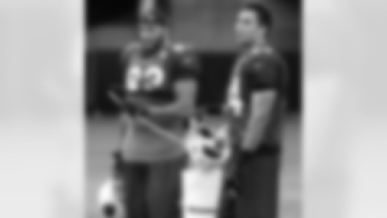 Tight ends Kory Sperry and Rob Housler