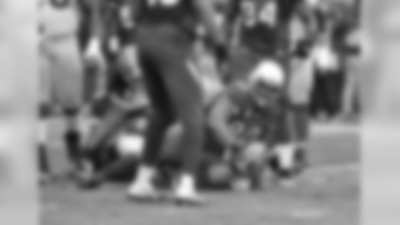 2011 vs. 49ers: Darnell Dockett makes a tackle.