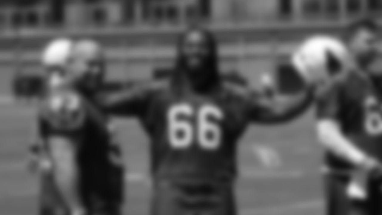 OL Josh Allen