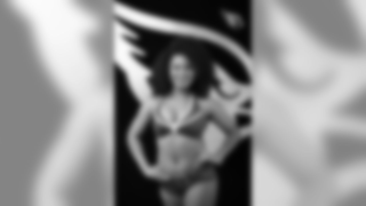 Images of Cardinals cheerleader Tequasia during the 2019 season