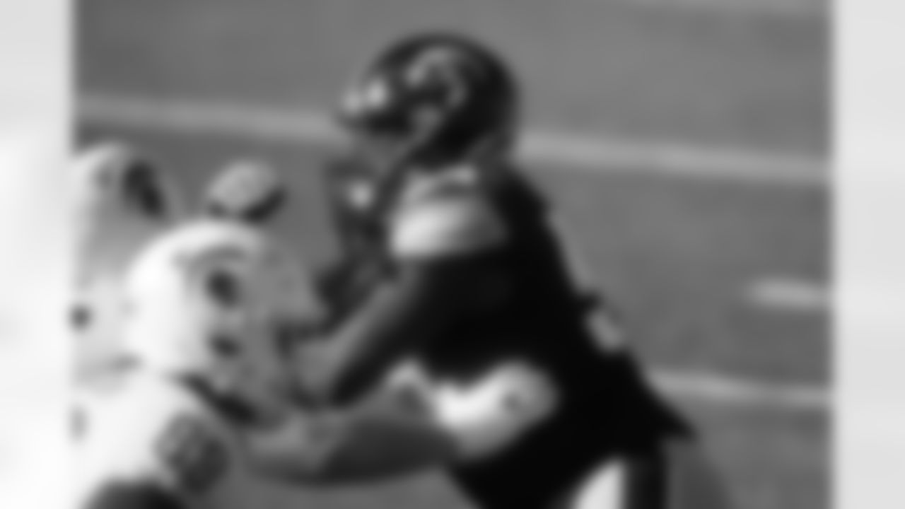 Iowa DL Daviyon Nixon