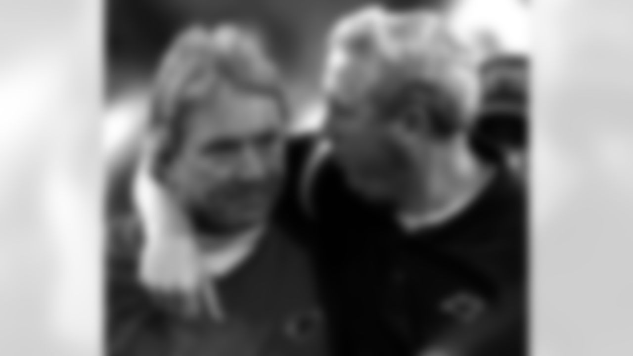 Dave McGinnis with Panthers coach John Fox in 2003