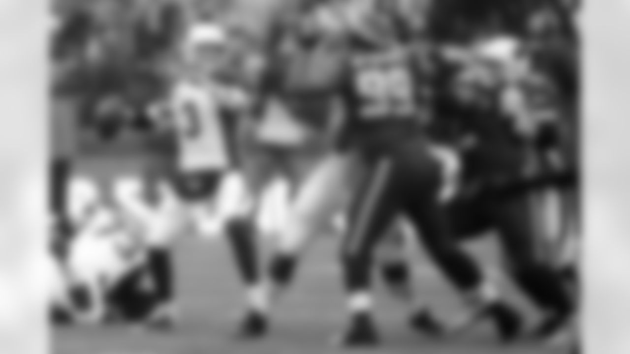 Carson Palmer in the pocket.