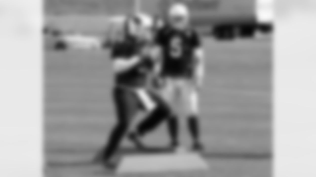 QB Matt Barkley