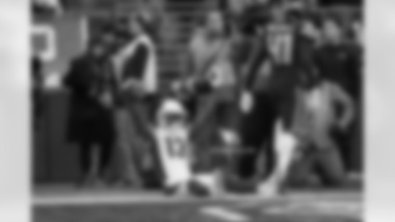 Drew Stanton's 25-yard TD pass to Jaron Brown in Seattle