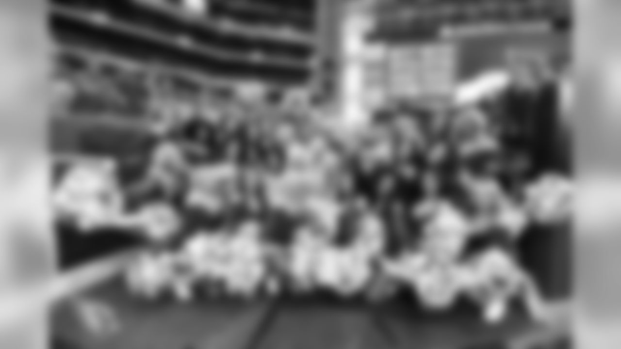 Images of the Cardinals cheerleaders during the Week 15 contest at State Farm Stadium