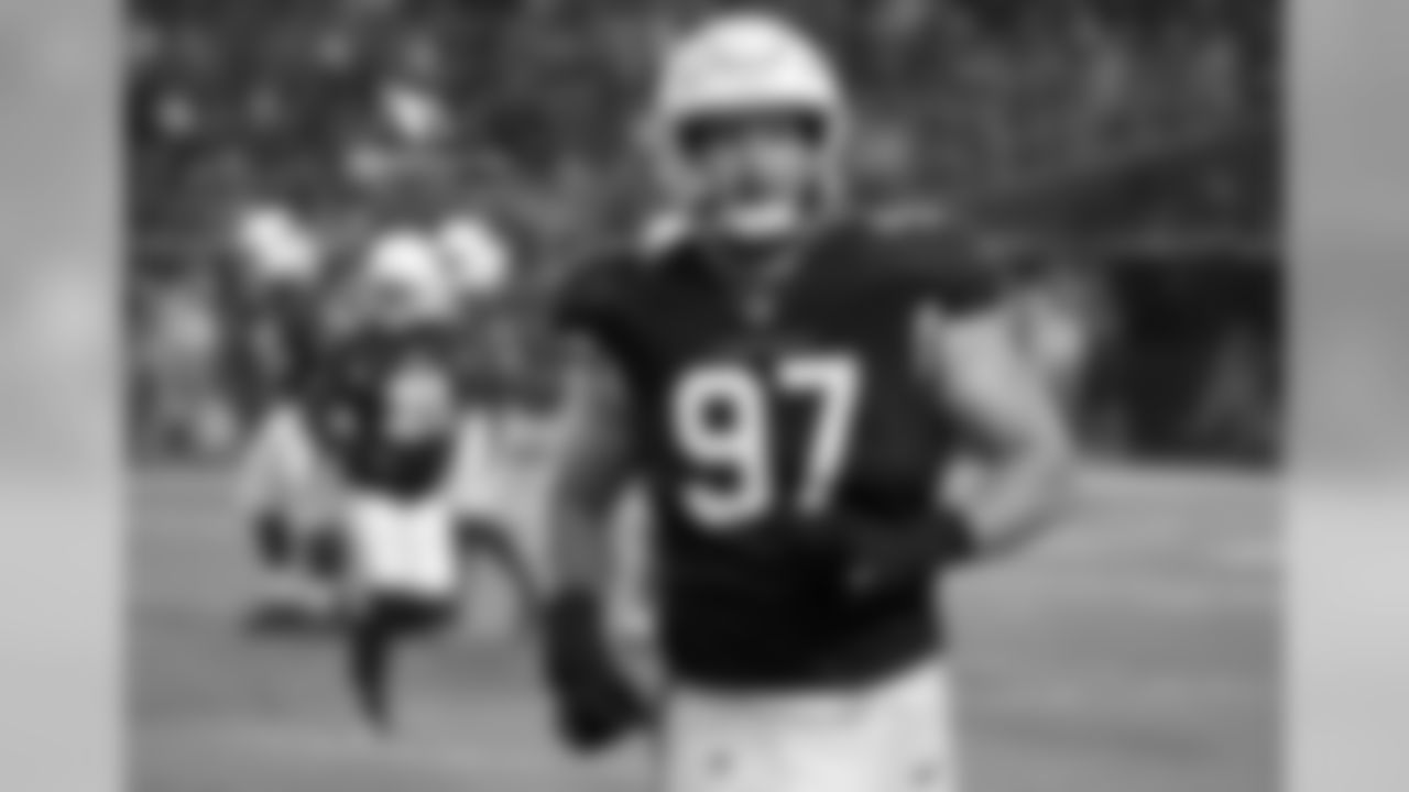 DT Josh Mauro