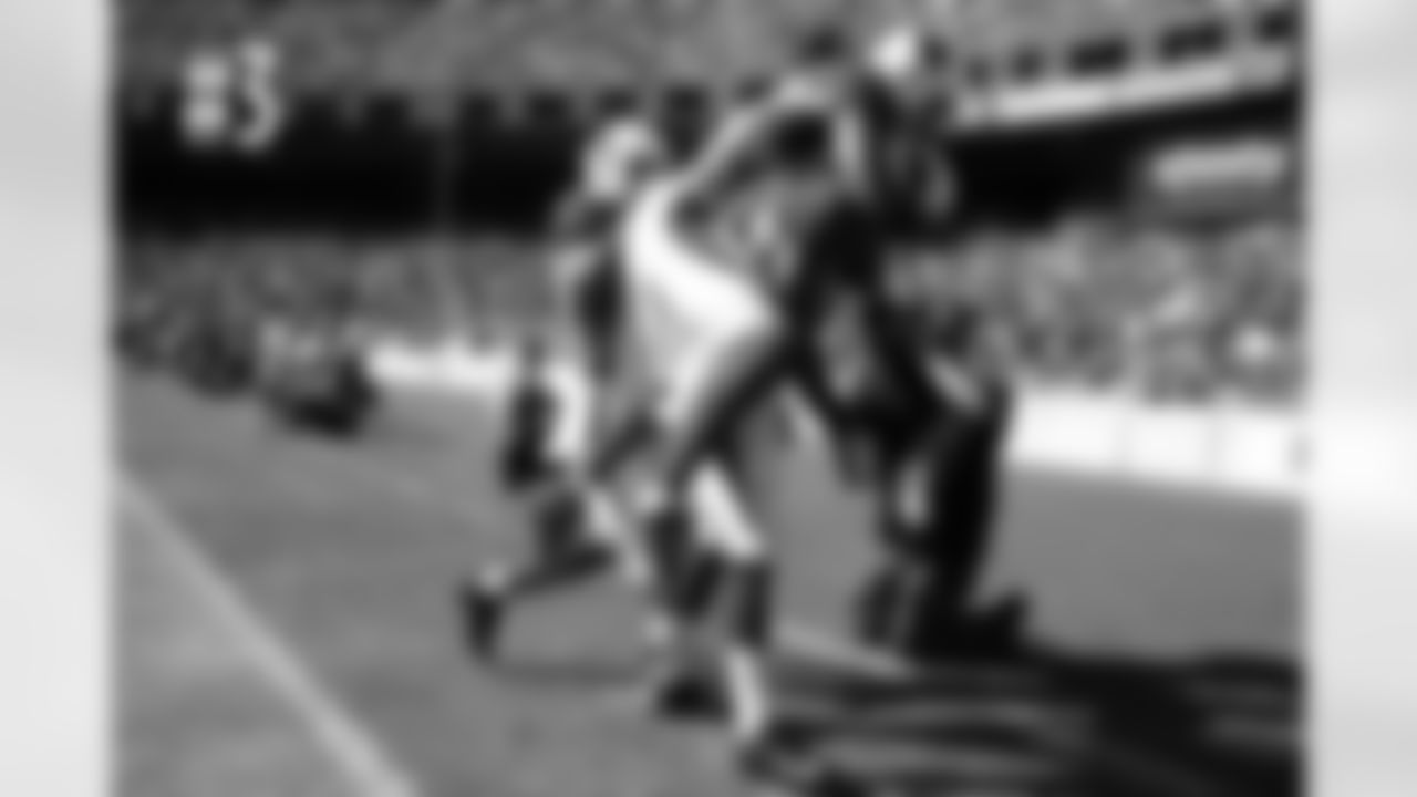 3) Larry Fitzgerald is the only one who could catch Andre Ellington on his touchdown run