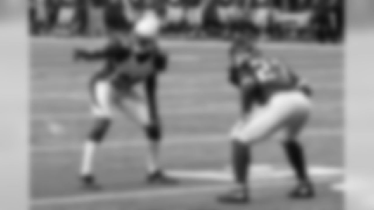 CB Brandon Williams against the Falcons