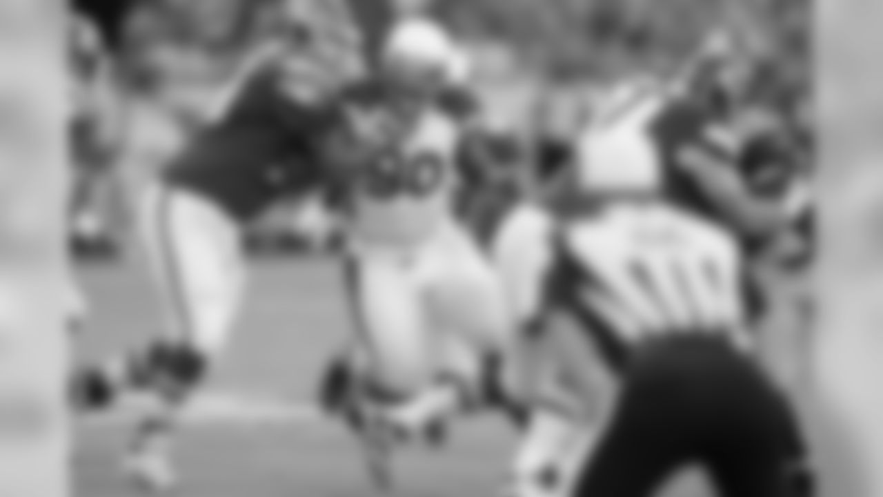 DL Darnell Dockett
