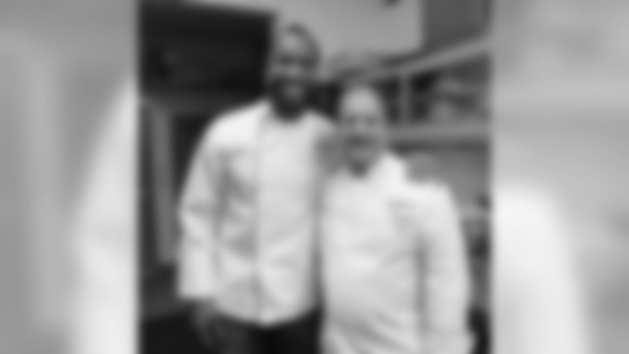 WR Larry Fitzgerald (@larryfitzgerald) promoting his charity dinner at Dominick's Steakhouse