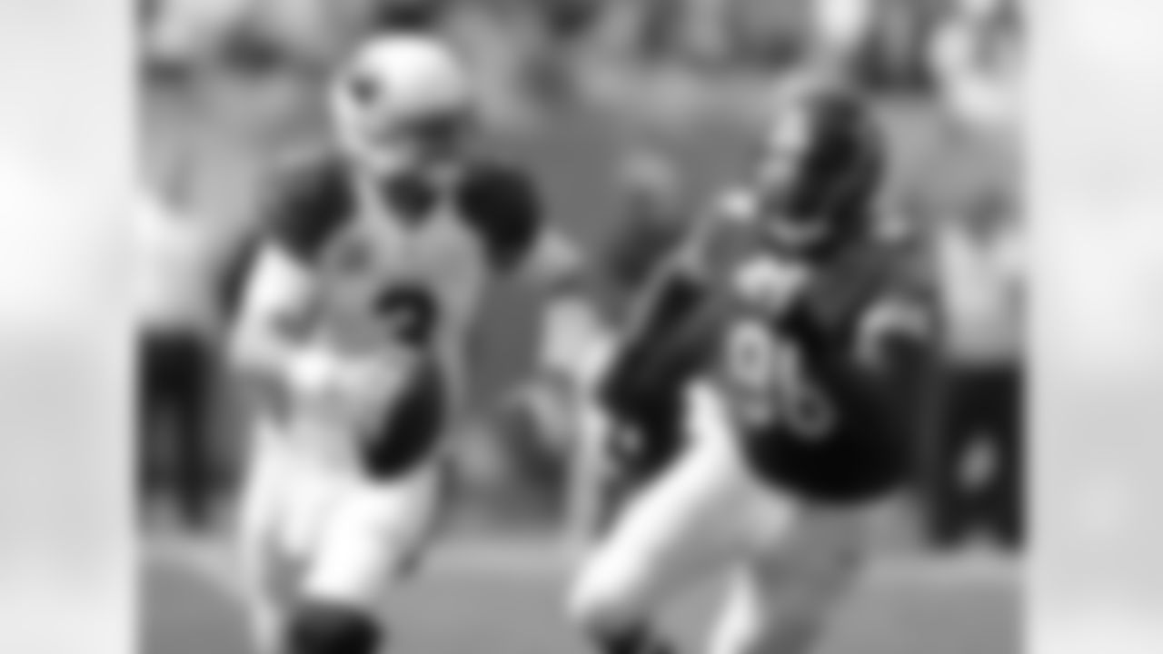 QB Carson Palmer: 17-of-24 for 185 yards, 4 TD, INT