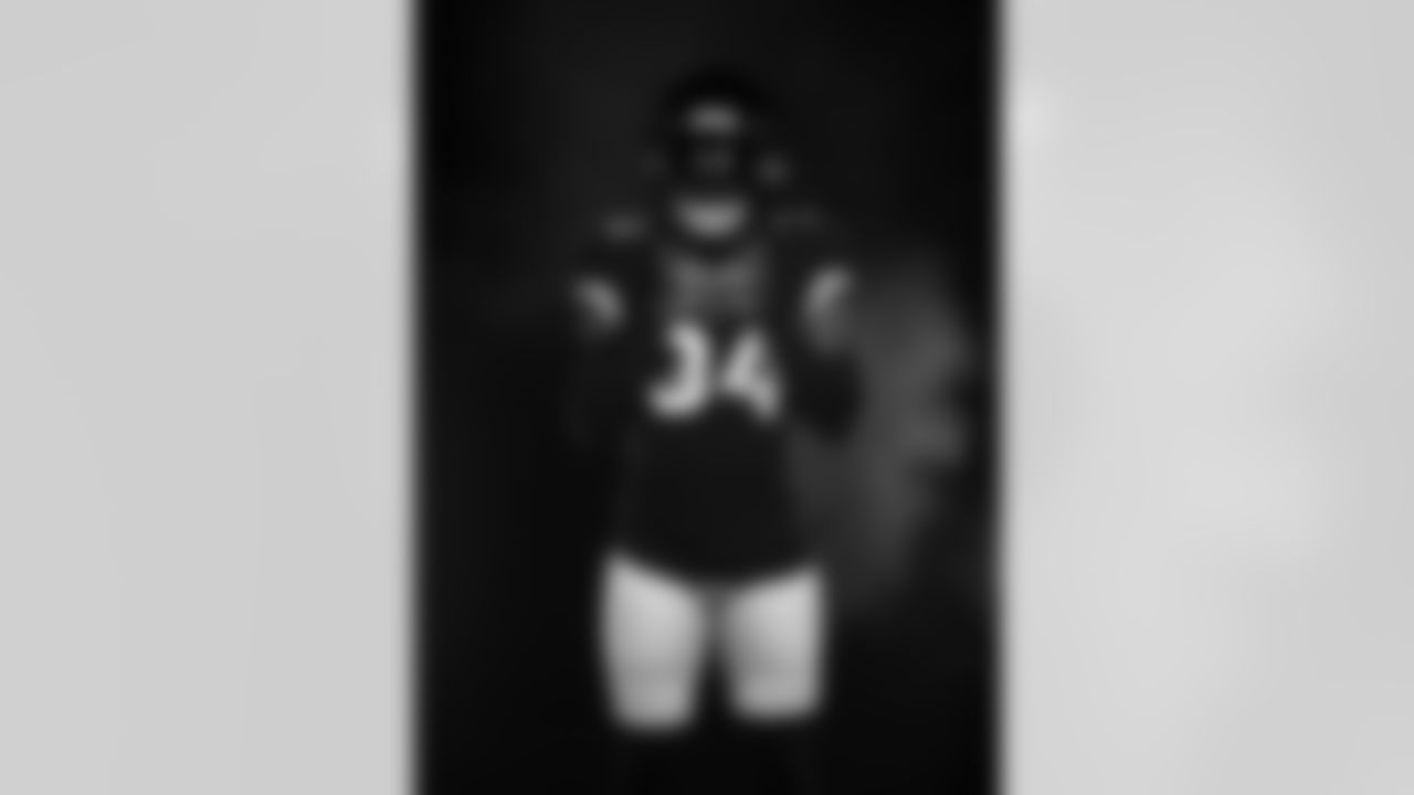 Arizona Cardinals safety Jalen Thompson (34) poses for a photo during the Alternate Uniform and Helmet shoot on Friday, Sept. 23, 2022 in Tempe, AZ.