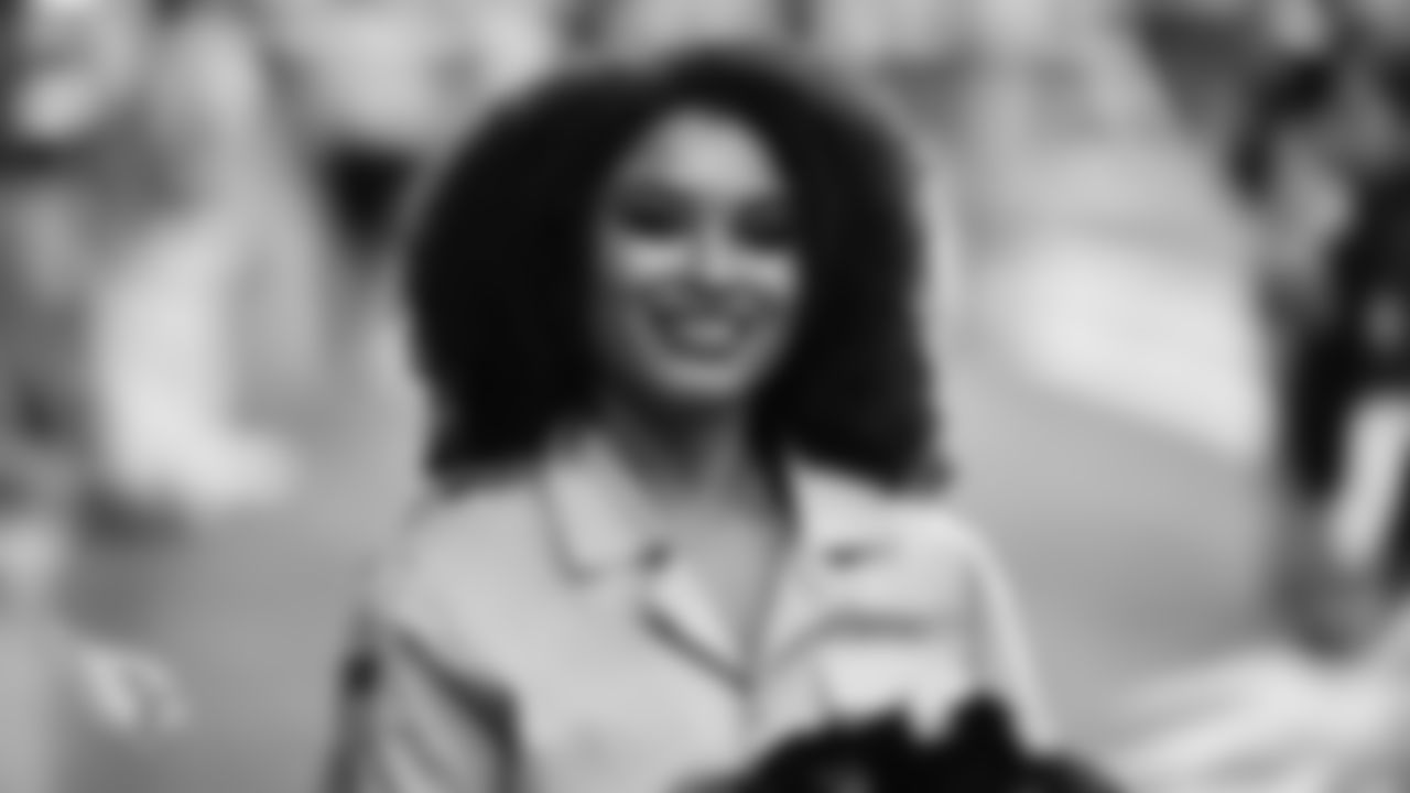 Images of Cardinals cheerleader Tequasia during the 2019 season
