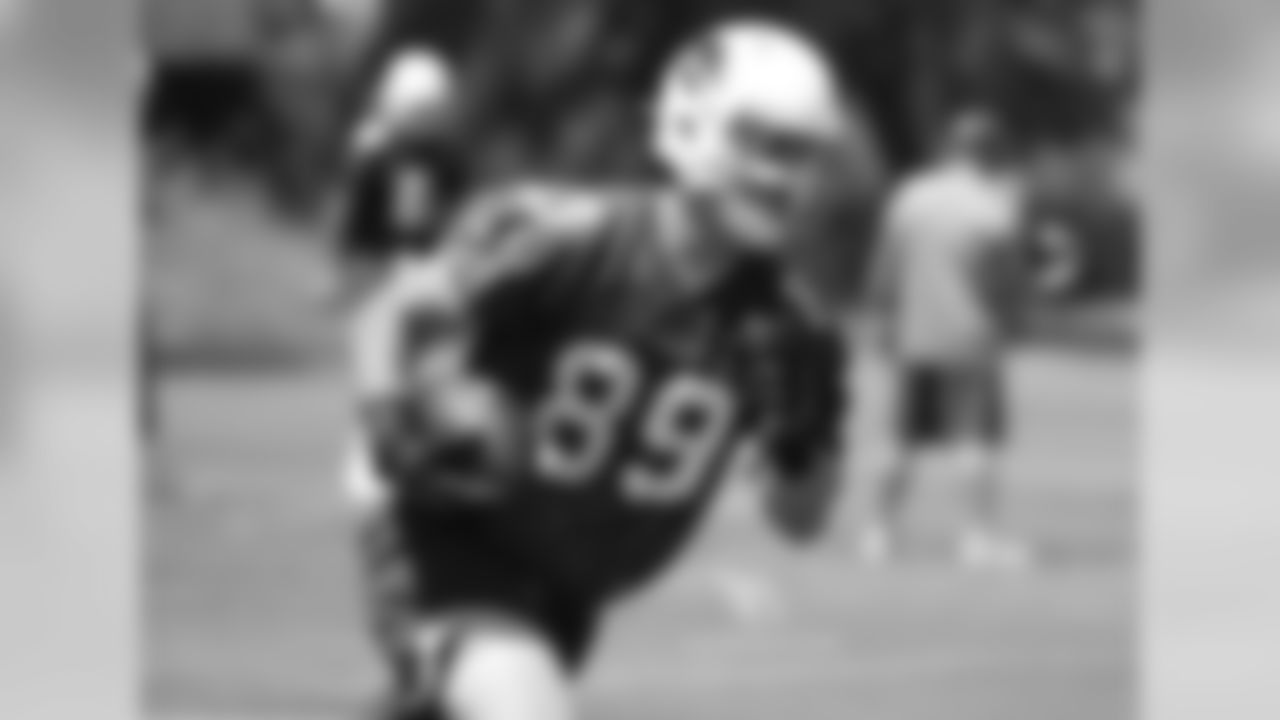 TE Andrew Vollert