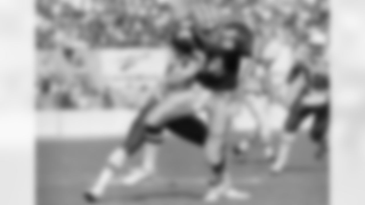 1992: Cowboys TE Jay Novacek