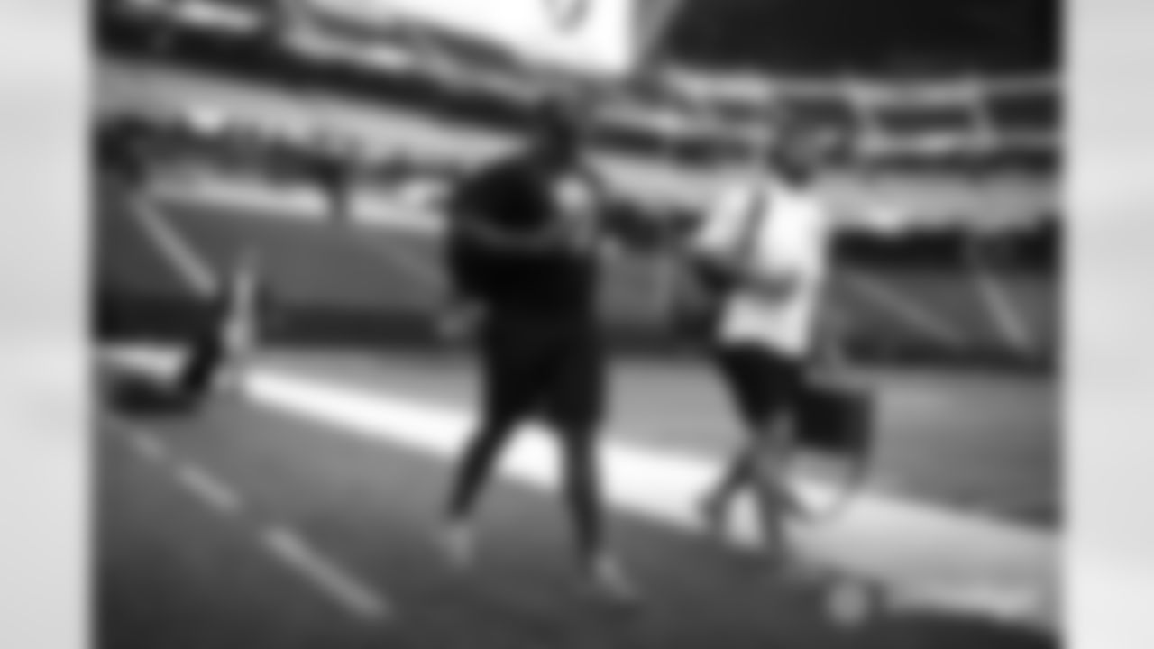 The Arizona Cardinals during the 2022 regular season game between the Arizona Cardinals and the Las Vegas Raiders on Sunday, Sept. 18, 2022 in Las Vegas, NV.