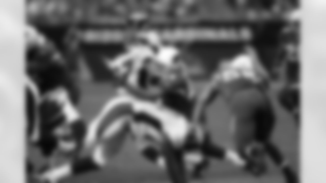 Adrian Wilson stops Moreno for no gain