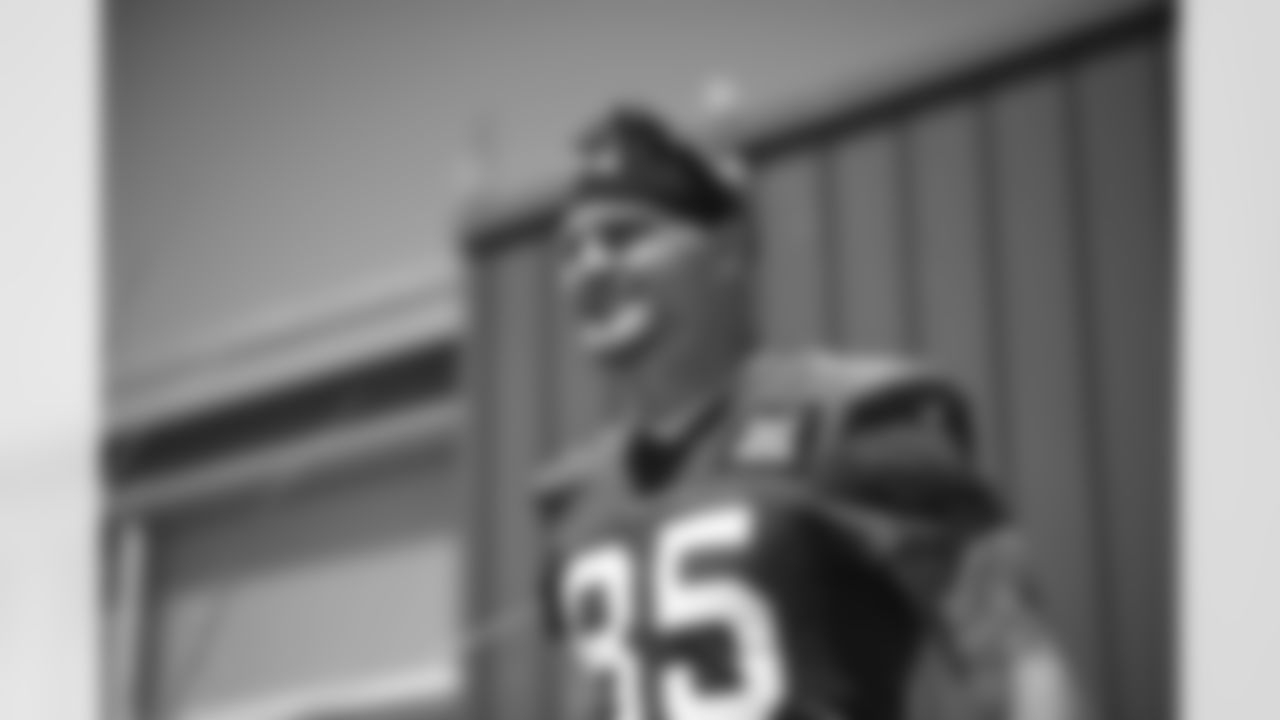 Arizona Cardinals tight end Trey McBride (85) during Week 2 of the OTA offseason program at the Dignity Health Training Facility on Friday, June 2, 2023 in Tempe, AZ.