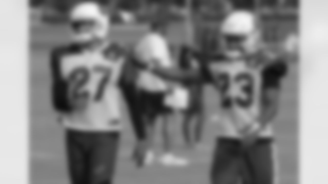 S Tyvon Branch (left) and CB Sojourn Shelton