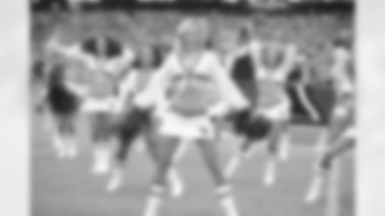 Cheerleaders at the Lions game