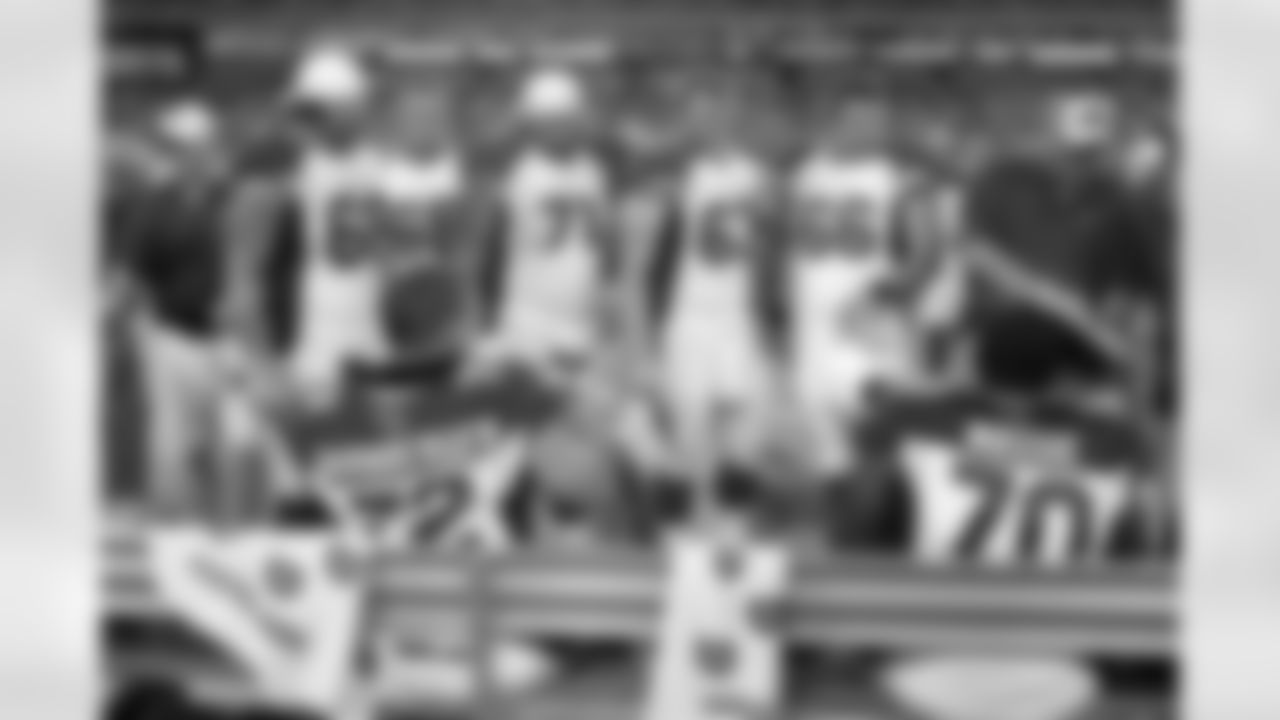 Offensive line talks strategy