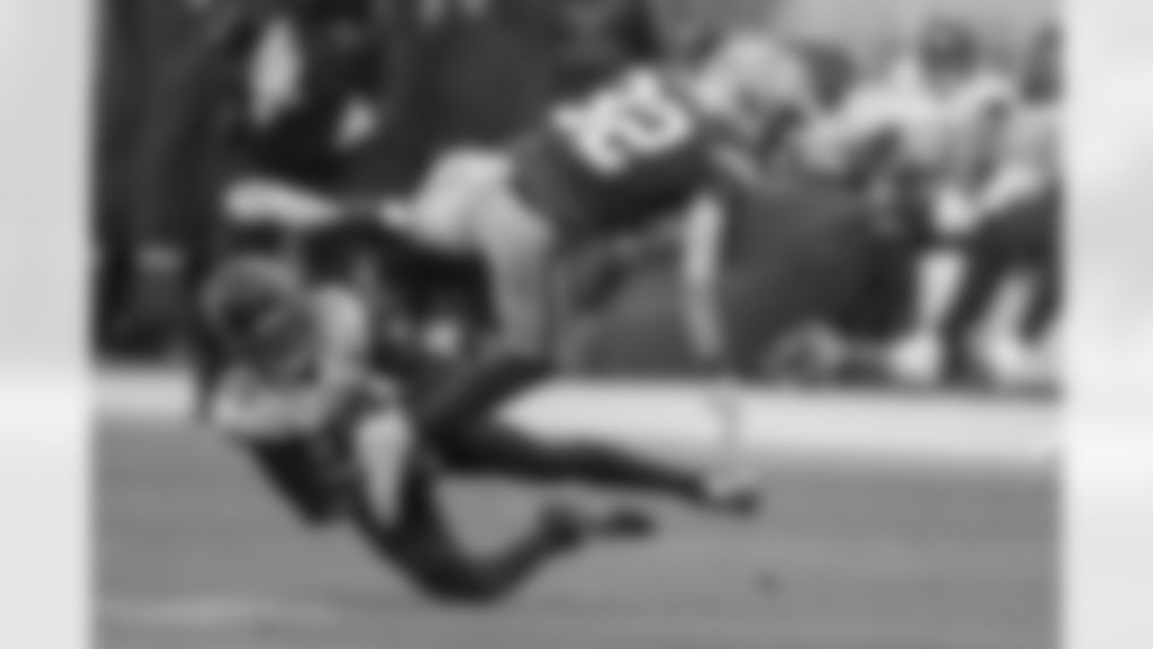 CB Sidney Jones