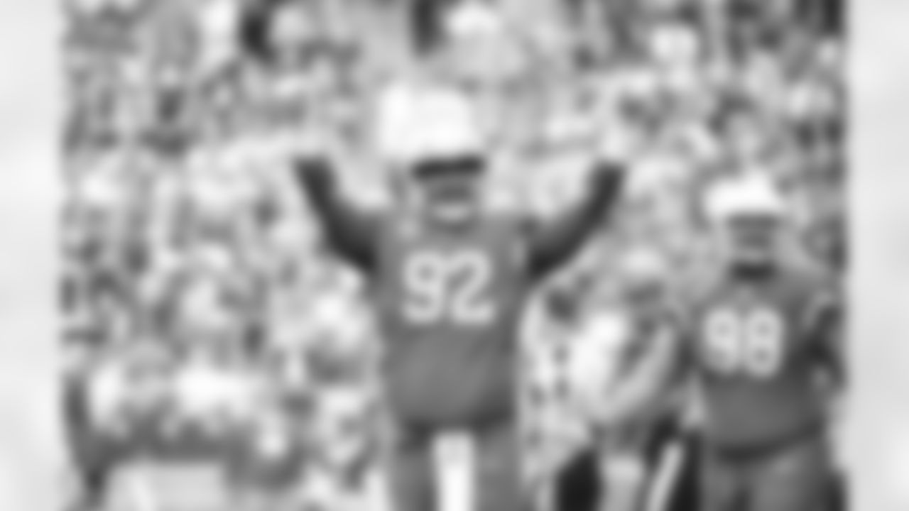 DL Frostee Rucker