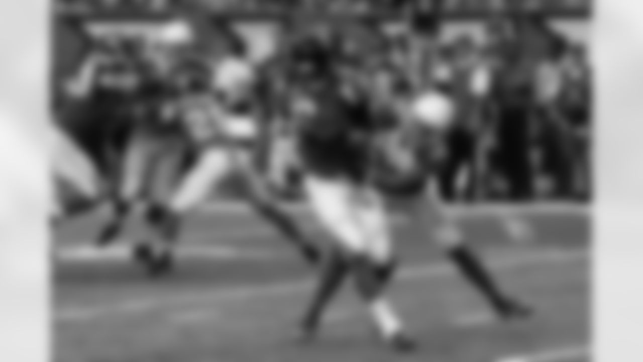 S Tyrann Mathieu sacks Falcons QB Matt Ryan