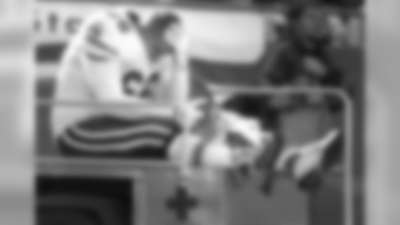 2002: G Pete Kendall is carted off with an injury
